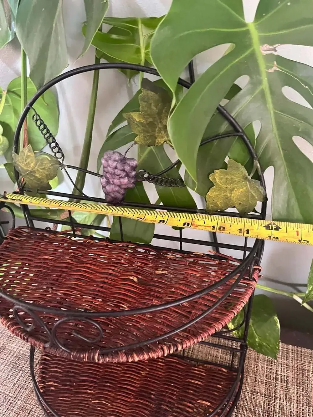 Vintage Home Interiors 2-Tier Wicker and Metal Grape Wall Shelf, 12-Inch